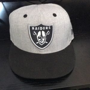 Used raider hat 71/8